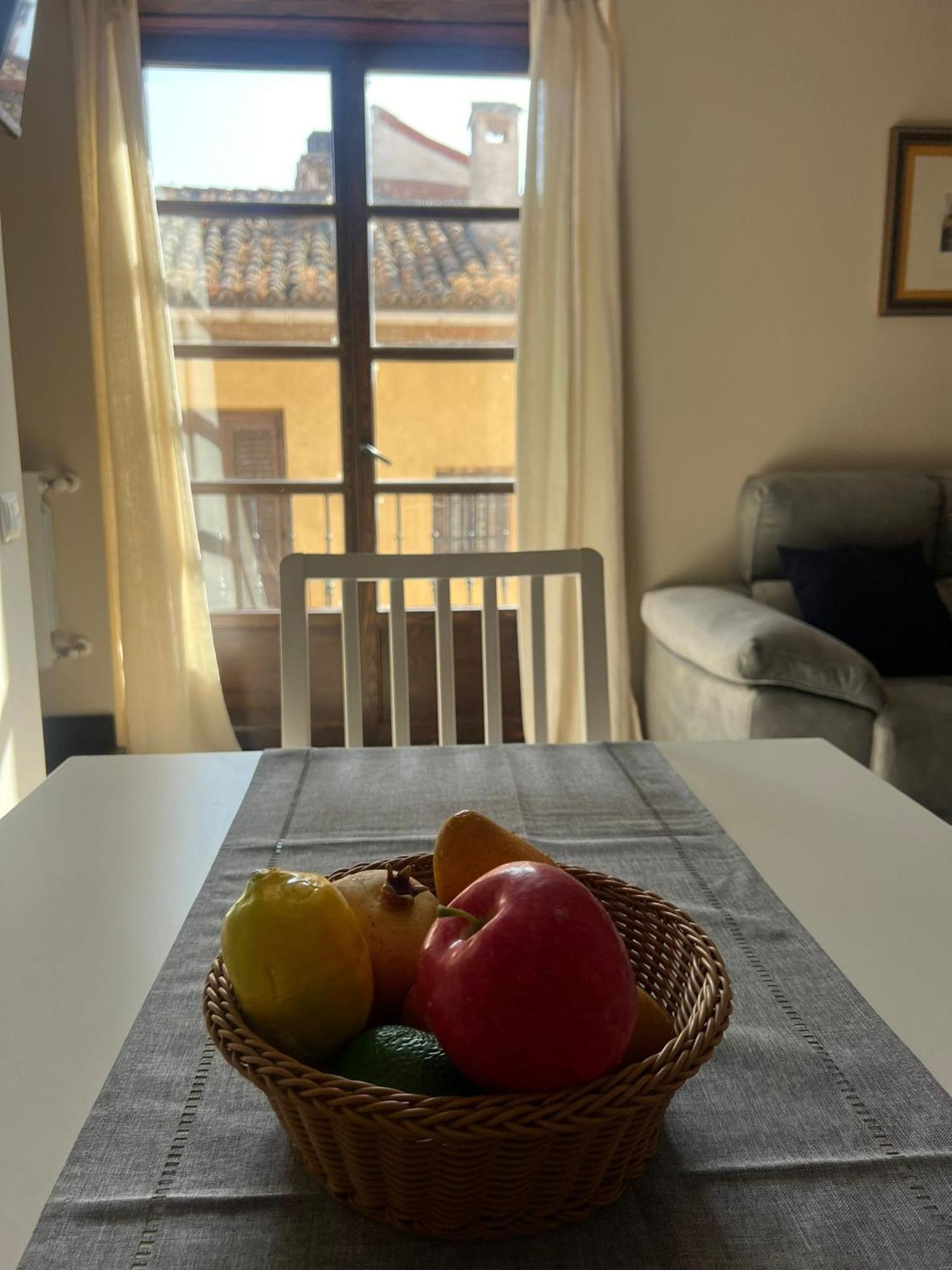 Ferienwohnung La Casona Del Asno Alcalá de Henares Exterior foto